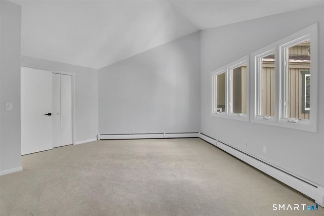 8 Lyle Court G, Farmington, CT 06032