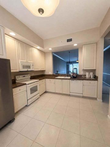 5 Harbour Isle Drive E Ph06, Fort Pierce, FL 34949