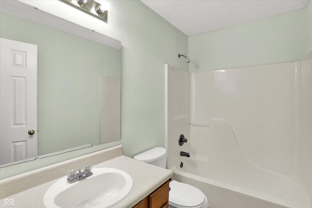 2025 Fieldstone Court, Westfield, IN 46074