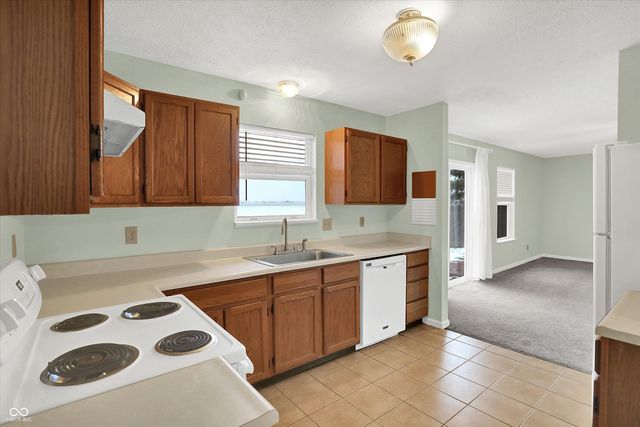 2025 Fieldstone Court, Westfield, IN 46074