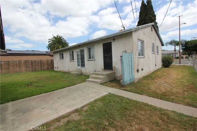 538 Wood, Santa Ana, CA 92703