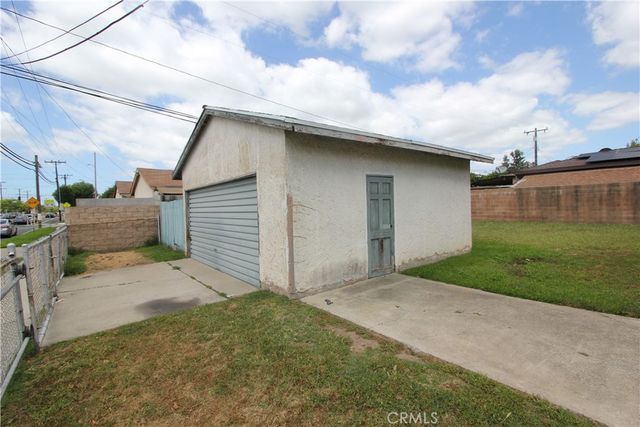 538 Wood, Santa Ana, CA 92703