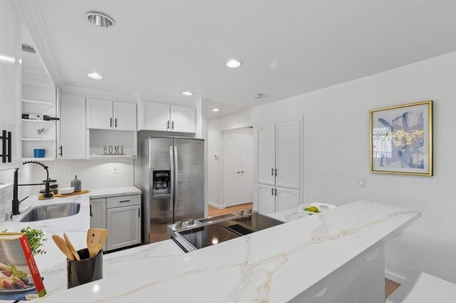 37640 Hyacinth St, Newark, CA 94560