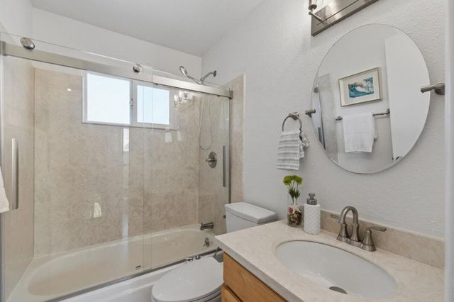 37640 Hyacinth St, Newark, CA 94560