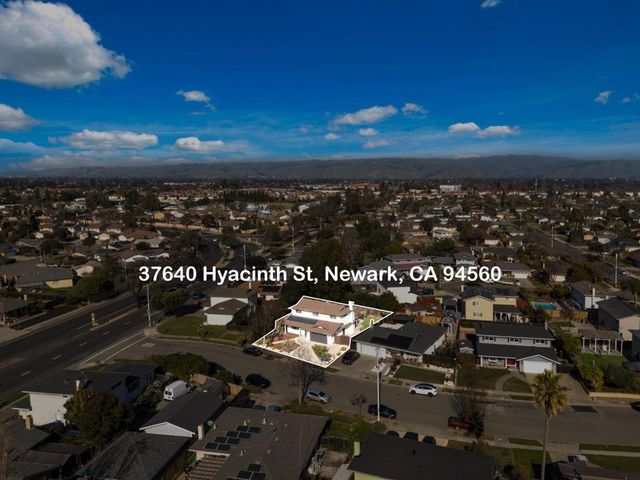 37640 Hyacinth St, Newark, CA 94560