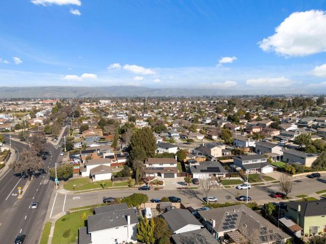 37640 Hyacinth St, Newark, CA 94560