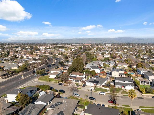 37640 Hyacinth St, Newark, CA 94560