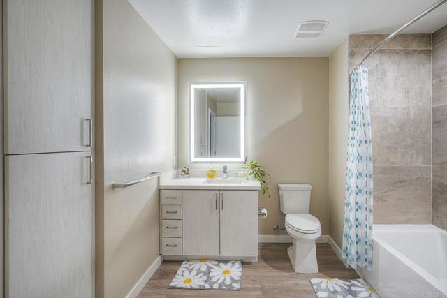 355 N Cleveland Street 307, Oceanside, CA 92054