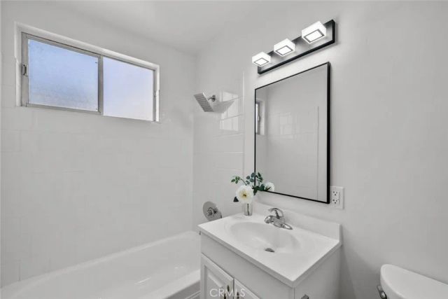 2159 La Canada Crest Drive 1, La Canada Flintridge, CA 91011