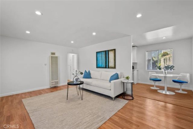 2159 La Canada Crest Drive 1, La Canada Flintridge, CA 91011