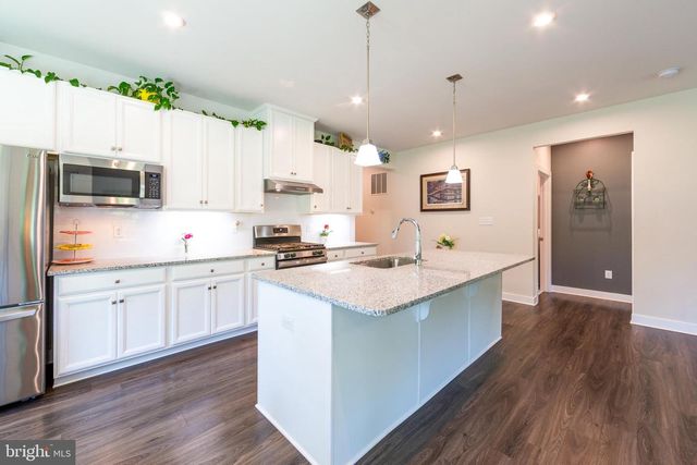 299 LETITIA MANOR DR, West Grove, PA 19390