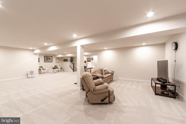 299 LETITIA MANOR DR, West Grove, PA 19390