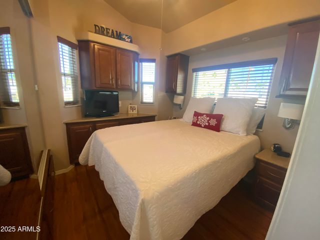 1549 W Yurok Avenue, Apache Junction, AZ 85119