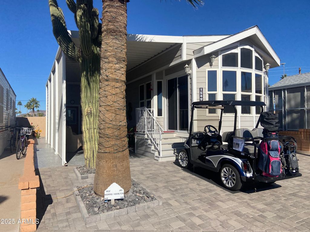 1549 W Yurok Avenue, Apache Junction, AZ 85119