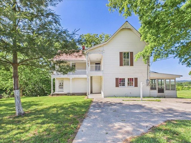 111 Bryan Hill Drive, Tellico Plains, TN 37385