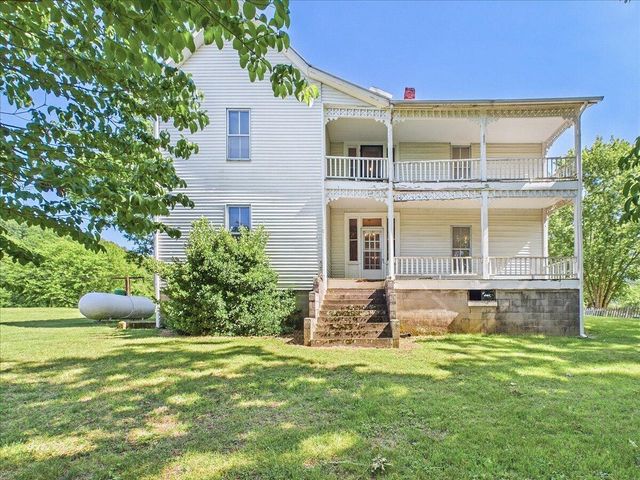 111 Bryan Hill Drive, Tellico Plains, TN 37385