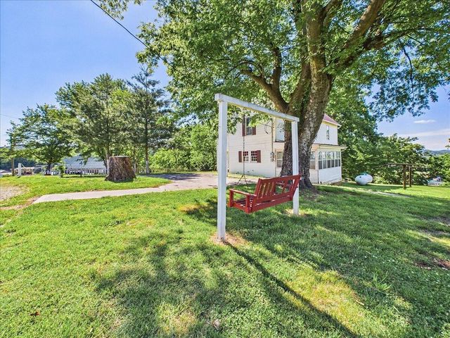 111 Bryan Hill Drive, Tellico Plains, TN 37385