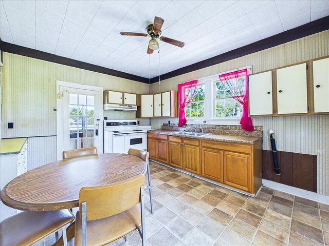 111 Bryan Hill Drive, Tellico Plains, TN 37385