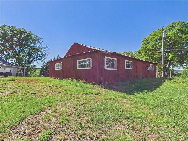 111 Bryan Hill Drive, Tellico Plains, TN 37385