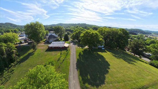 111 Bryan Hill Drive, Tellico Plains, TN 37385