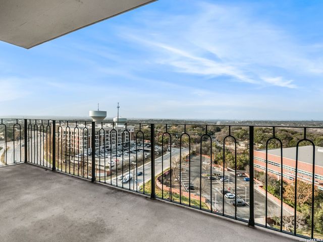 700 E Hildebrand Ave Apt 1204, San Antonio, TX 78212