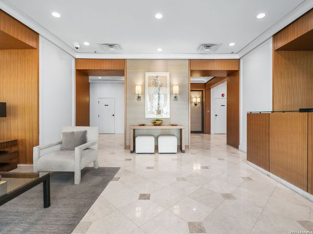 700 E Hildebrand Ave Apt 1204, San Antonio, TX 78212