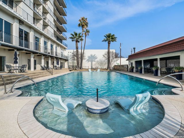 700 E Hildebrand Ave Apt 1204, San Antonio, TX 78212