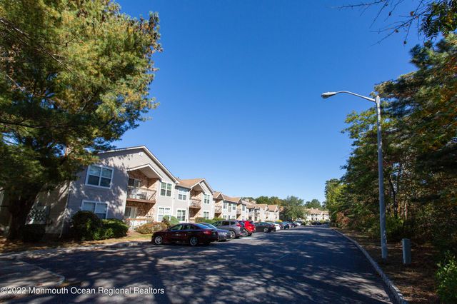 36 Diane Drive, Tinton Falls, NJ 07753