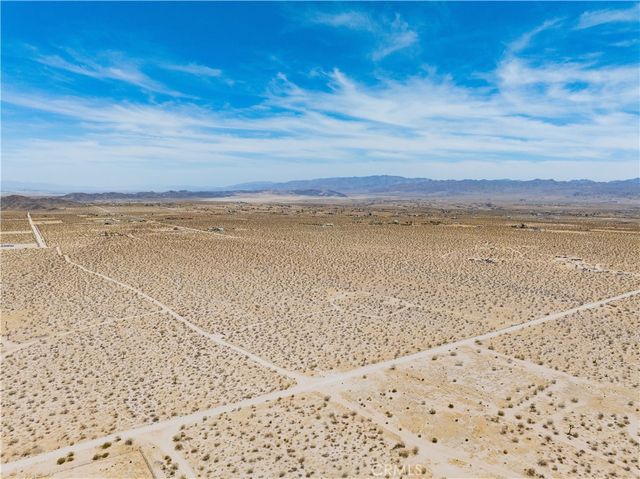 61900 Moonlight Mesa Street, Joshua Tree, CA 92252