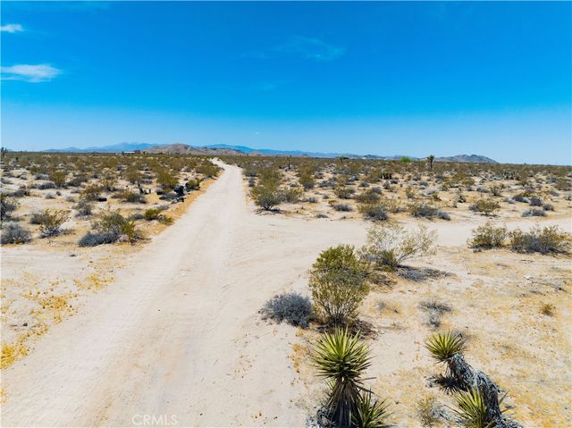 61900 Moonlight Mesa Street, Joshua Tree, CA 92252