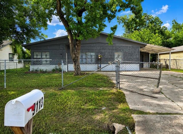 9113 Oak Knoll Lane, Houston, TX 77078
