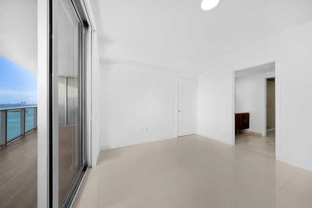 488 NE 18th Street 1905, Miami, FL 33132