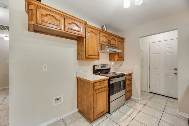 5410 Scoggins Street, Sansom Park, TX 76114