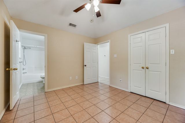 5410 Scoggins Street, Sansom Park, TX 76114