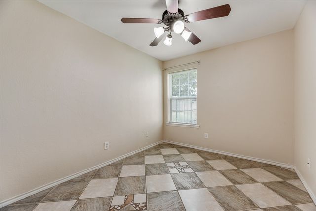 5410 Scoggins Street, Sansom Park, TX 76114