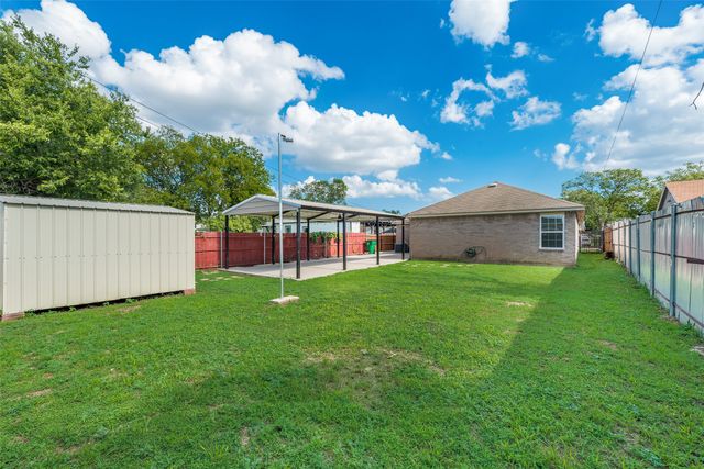 5410 Scoggins Street, Sansom Park, TX 76114
