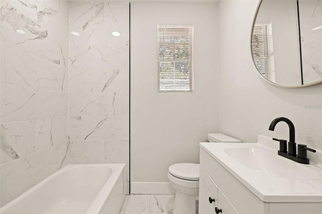 3817 W BAY TO BAY BOULEVARD, Tampa, FL 33629