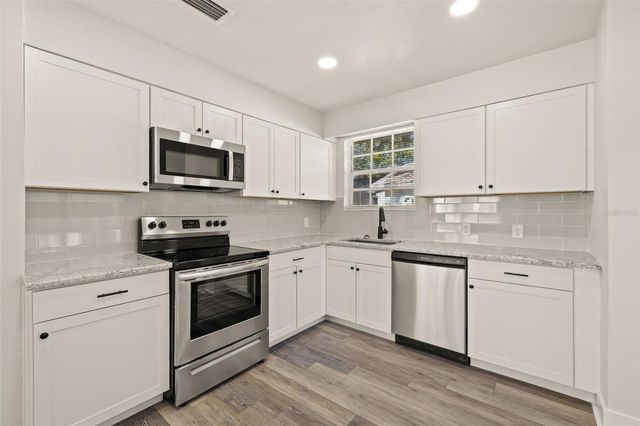 3817 W BAY TO BAY BOULEVARD, Tampa, FL 33629