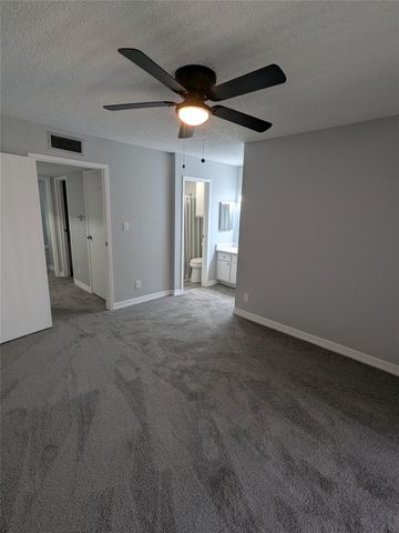 3919 Fairmont Parkway 113, Pasadena, TX 77504