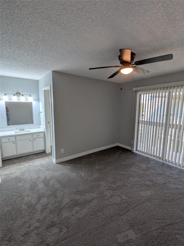 3919 Fairmont Parkway 113, Pasadena, TX 77504