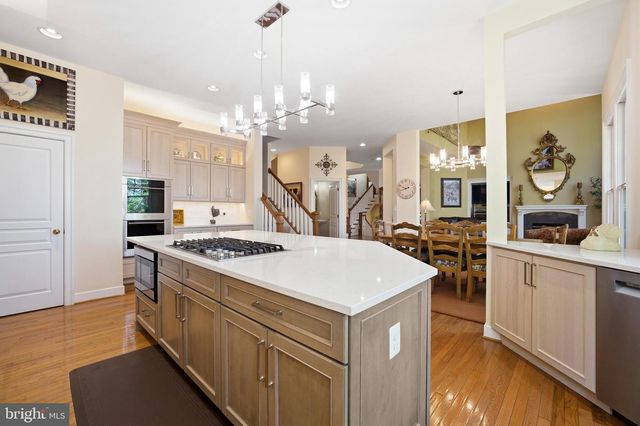 7286 HIGHLAND ESTATES PL, Falls Church, VA 22043