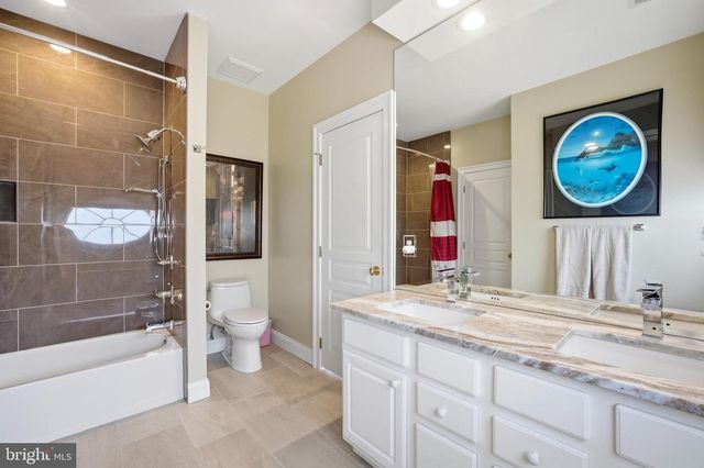 7286 HIGHLAND ESTATES PL, Falls Church, VA 22043