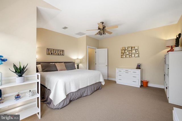7286 HIGHLAND ESTATES PL, Falls Church, VA 22043