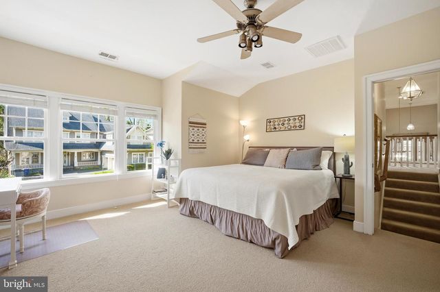 7286 HIGHLAND ESTATES PL, Falls Church, VA 22043