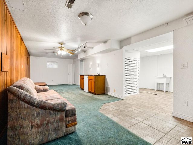624 Hewitt St, Pueblo, CO 81005