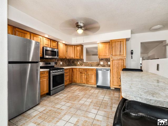 624 Hewitt St, Pueblo, CO 81005