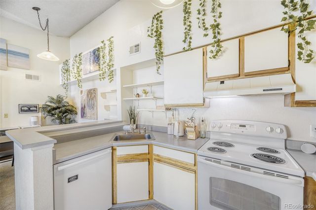 4760 S Wadsworth Boulevard D303, Littleton, CO 80123