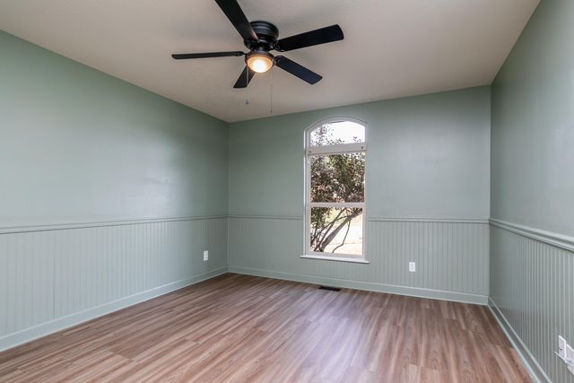 4910 STONE MOUNTAIN PKY, Columbia, MO 65201