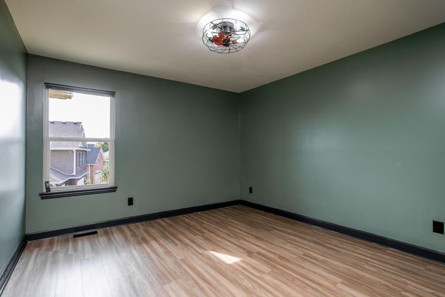 4910 STONE MOUNTAIN PKY, Columbia, MO 65201