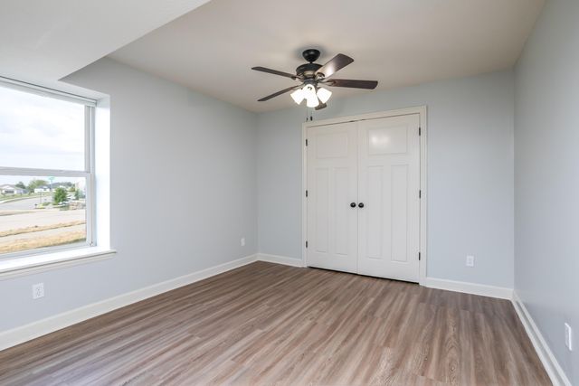 4910 STONE MOUNTAIN PKY, Columbia, MO 65201